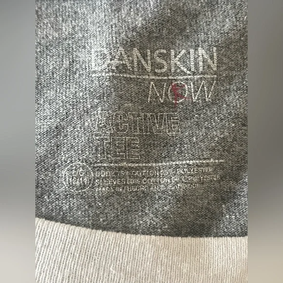 Danskin now active top with thumbhole sleeves. Women’s size large - Picture 8 of 10
